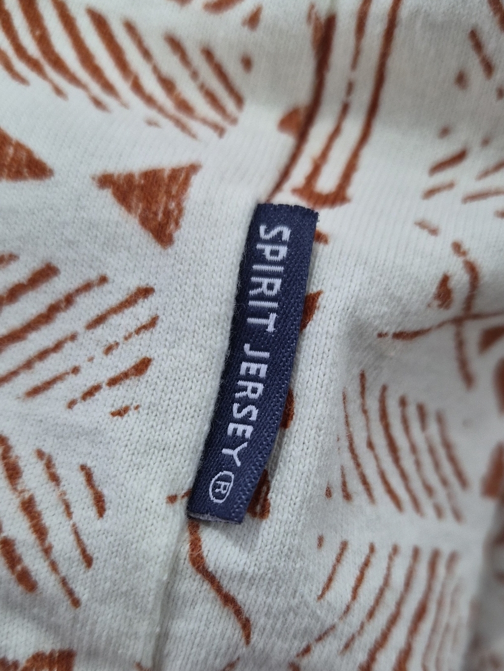 Disney Aulani Hawai'i Spirit Jersey - Picture 3 of 5